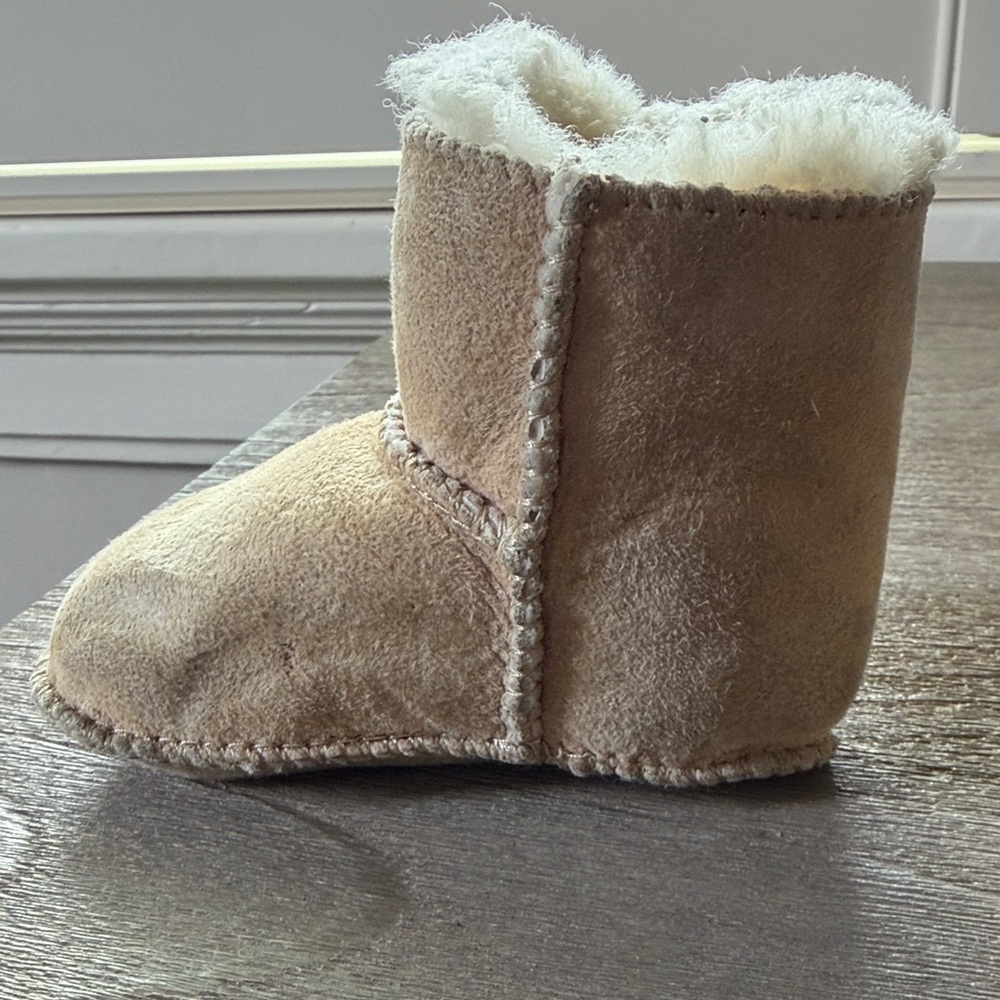 UGG Toddler Chestnut Suede Plush-Lined Booties - Picture 7 of 11